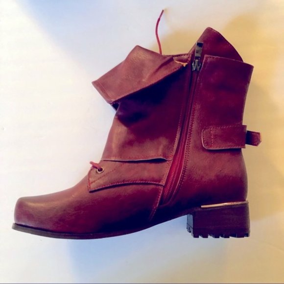 Combat Boot - Picture 1 of 3